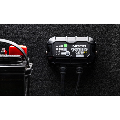 Chargeur de batterie embarqu&eacute; &agrave; 1 sortie de 5 amp&egrave;res Gen5X1 Genius Absolute Business Supply