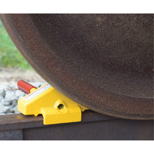 Cale &agrave; rail pour drapeau Absolute Business Supply