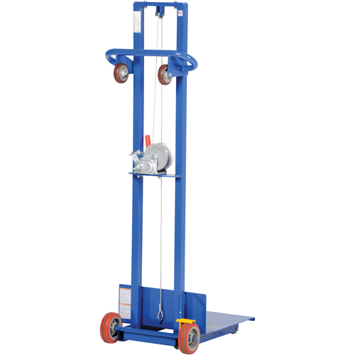 Empileur &agrave; plateforme, M&eacute;canisme Treuil manuel, Capacit&eacute; de 400 lb, Levage max de 58" Absolute Business Supply
