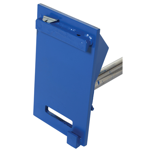 Fl&egrave;che de chariot &eacute;l&eacute;vateur pour tapis, 108-1/2" longueur, Install&eacute; sur tablier, Capacit&eacute; de 2500 lb Absolute Business Supply