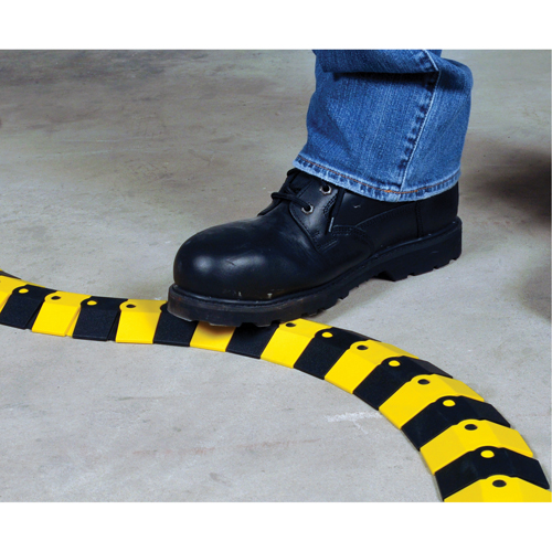 Ultra-Sidewinder&reg; Cable Protection System - Small, 39.5" x 3" x 0.75", 32000 lbs. (16 tons) Absolute Business Supply