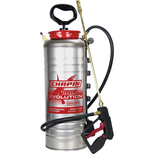 Pulv&eacute;risateur de b&eacute;ton &agrave; r&eacute;servoir Evolution, 3,5 gal. (13,2 L), Acier inoxydable, Lance de 19" Absolute Business Supply
