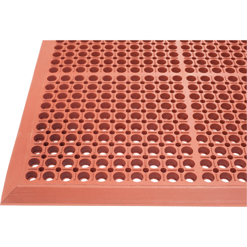 Competitor Series Mats, Slotted, 3' x 5' x 7/8", Orange, Natural Rubber Absolute Business Supply