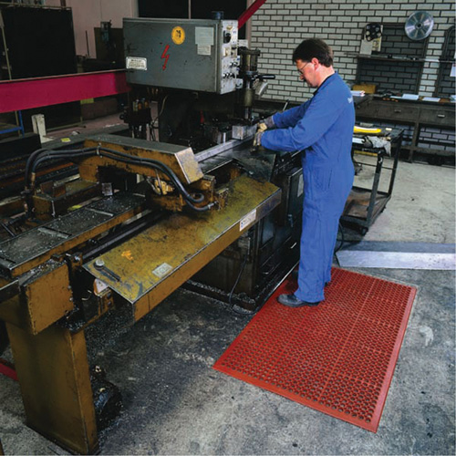Competitor Series Mats, Slotted, 3' x 5' x 7/8", Orange, Natural Rubber Absolute Business Supply