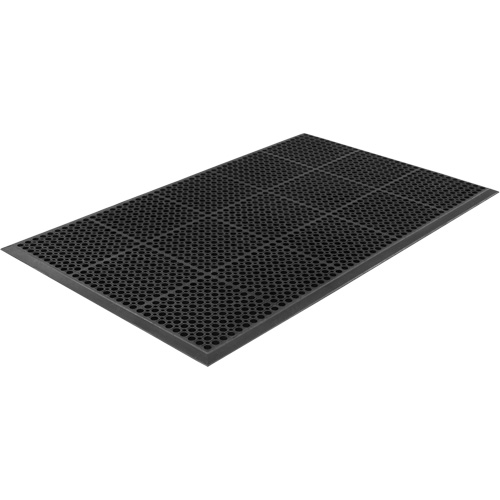 Tapis de s&eacute;rie Competitor, &agrave; fentes, 3' x 5' x 7/8", Noir, Caoutchouc naturel Absolute Business Supply