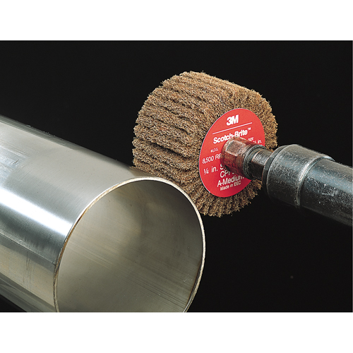 Brosses &agrave; lamelles Scotch-Brite, 2" dia. x 1" la, Arbre 1/4", Oxyde d'aluminium Absolute Business Supply