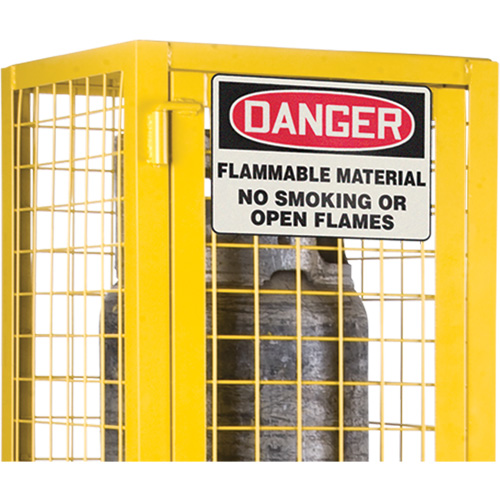Armoire de s&eacute;curit&eacute; pour cylindres de gaz conforme aux normes de la CSA, nbre de bouteilles: 2, 17" , 17" , 69" , Jaune Absolute Business Supply