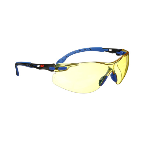 Lunettes de s&eacute;curit&eacute; Solus avec lentilles Scotchgard, Lentille Ambr&eacute;e, Antibu&eacute;e, R&eacute;pond ou surpasse la norme CSA Z94.3 Absolute Business Supply