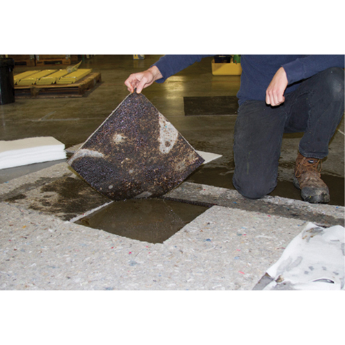 Tampons Husky Spilltration, Huile seulement, 16" x 16", 17,2 gal. d'absorption Absolute Business Supply