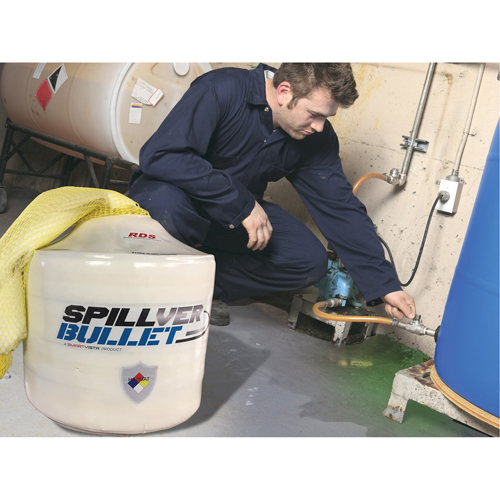Barrage pour mati&egrave;res dangereuses Spillver Bullet, Mati&egrave;res dangereuses, 50' lo x 5" la, Absorption 14 gal. Absolute Business Supply