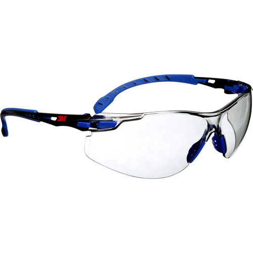 Lunettes de s&eacute;curit&eacute; Solus avec lentille Scotchgard, Lentille Int&eacute;rieur/ext&eacute;rieur, Antibu&eacute;e, R&eacute;pond ou surpasse la norme CSA Z94.3 Absolute Business Supply