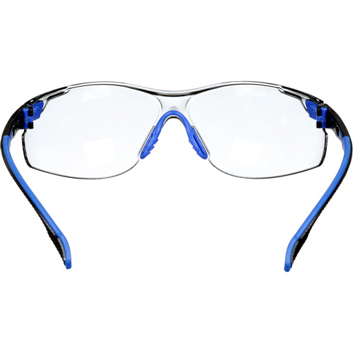 Lunettes de s&eacute;curit&eacute; Solus avec lentille Scotchgard, Lentille Int&eacute;rieur/ext&eacute;rieur, Antibu&eacute;e, R&eacute;pond ou surpasse la norme CSA Z94.3 Absolute Business Supply