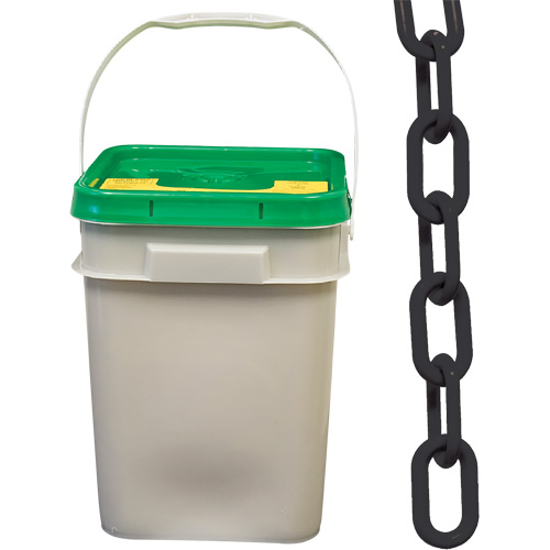 Chaîne de s&eacute;curit&eacute; en plastique robuste, Noir, Maillon de 2", 120' de long Absolute Business Supply