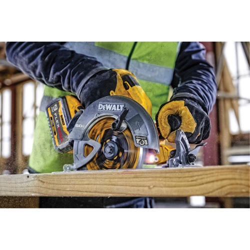 Ensemble de scie circulaire sans balai Flexvolt Max avec frein &eacute;lectrique, 7-1/4", 60 V Absolute Business Supply
