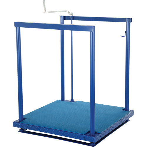 Plateforme de travail Posi-Crank ergonomique avec tapis anti-fatigue, 36" la x 72" pr, Capacit&eacute; de 500 lb, Enti&egrave;rement soud&eacute; Absolute Business Supply