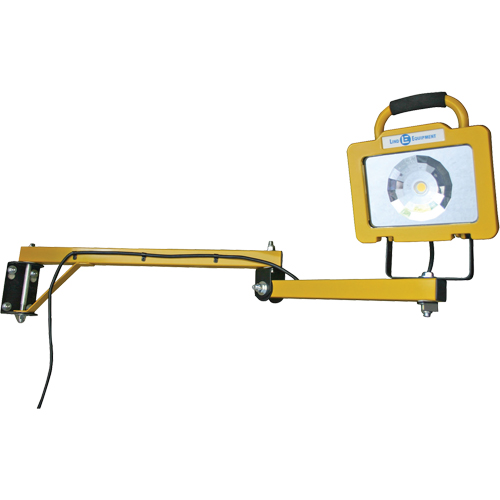 Lampe robuste pour quais, Bras 40", 38 W, Ampoule DEL, M&eacute;tal Absolute Business Supply