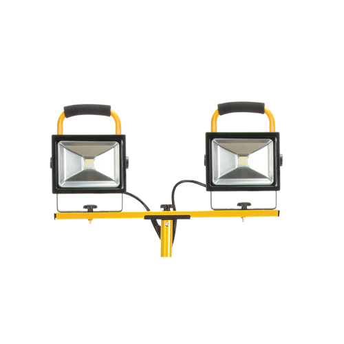Twin-Head Work Light, LED, 40 W, 4800 Lumens, Aluminum Housing Absolute Business Supply