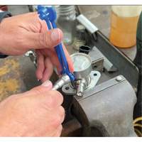 Outil de d&eacute;connexion de conduite de carburant &agrave; profil bas de 5/16 po et 3/8 po pour Ford Absolute Business Supply
