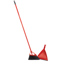 Balai Oskar avec porte-poussi&egrave;re, Longueuer de 56" Absolute Business Supply
