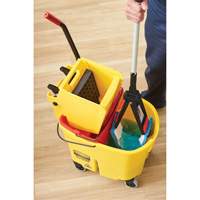 Accessoire dessorage pour vadrouille &agrave; t&ecirc;te plate adaptable Absolute Business Supply