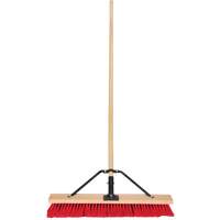 Balai-brosse &agrave; manche renforc&eacute;, 24", Moyen, Soies PVC Absolute Business Supply