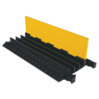 Protecteur de c&acirc;ble robuste Yellow Jacket, 3 canaux, 36" lo x 18,5" la x 2,875" h Absolute Business Supply
