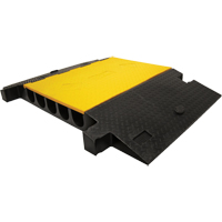 Protecteur de c&acirc;ble robuste Yellow Jacket, 5 canaux, 35,75" lo x 57,25" la x 5,125" h Absolute Business Supply