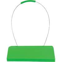 Cale de roue pour avion Checkers Safety SafeRay avec poign&eacute;e &agrave; c&acirc;ble ergonomique, Ur&eacute;thane, Vert fluorescent, 24" la x 8" p x 6" h Absolute Business Supply
