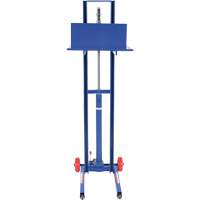 Gerbeur hydraulique &agrave; plateforme, M&eacute;canisme Pompe au pied, Capacit&eacute; de 400 lb, Levage max de 51-1/8" Absolute Business Supply