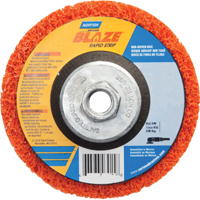 Disque &agrave; moyeu d&eacute;port&eacute; 4-1/2" non tiss&eacute; Blaze Rapid Strip, 4-1/2" dia., Grain Cors&eacute; Absolute Business Supply