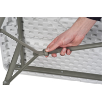Table se pliant en deux, Rectangulaire, 72" l x 30" la, Poly&eacute;thyl&egrave;ne, Blanc Absolute Business Supply