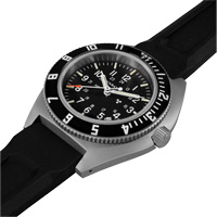 Montre Steel Navigator avec date sur ensemble bracelet en caoutchouc noir de trois morceaux, Num&eacute;rique, &agrave; piles, 41 mm, Noir Absolute Business Supply