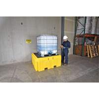 GRV Spill Pallet Plus avec drain, Capacit&eacute; de d&eacute;versement 365 gal. US, 62" x 62" x 28" Absolute Business Supply