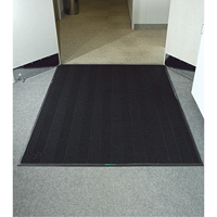Tapis Waterhog Eco Elite, Essuie-pieds/grattoir, 3' x 5' x 3/8", Fum&eacute;e noire Absolute Business Supply