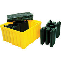 Palette antid&eacute;versement avec drain Ultra-IBC Spill Pallet , Capacit&eacute; de d&eacute;versement 400 gal. US, 58,75" x 58,75" x 33" Absolute Business Supply