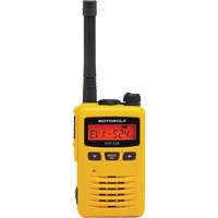 Radio portative de s&eacute;rie EVX-S24, Bande UHF, 256 canaux, Port&eacute;e 200 000 pi² Absolute Business Supply