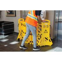 Barri&egrave;re mobile portative, 40" h x 13' lo, Jaune Absolute Business Supply