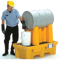 Syst&egrave;me de confinement Ultra-Drum pour 1 baril avec drain, 52" lo x 29" la x 49,5" ha, 750 gal. US Capacit&eacute; Absolute Business Supply