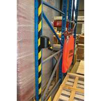 Barri&egrave;re murale magn&eacute;tique avec bande magn&eacute;tique, Plastique, Fixation magn&eacute;tique, 15', Ruban Noir et jaune Absolute Business Supply