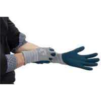 Gants &eacute;cologiques enduits et l&eacute;gers, 7, R&ecirc;vetement Mousse de nitrile, Calibre 15, Enveloppe en Polyester/rPET Absolute Business Supply