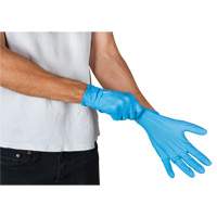 Emballages de gants jetables pour machine distributrice, Petit, Nitrile, 4,5 mils, Sans poudre, Bleu, Classe 2 Absolute Business Supply