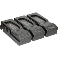 Emballage de chargeur de pile &agrave; trois postes Versaflo  pour APR motoris&eacute; TR-300+ Absolute Business Supply
