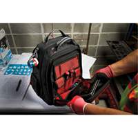 Sac &agrave; dos Packout, 15-3/4" lo x 11-4/5" la, Noir/Rouge, Balistique Absolute Business Supply