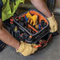 Fourretout Tradesman Pro, Nylon balistique, 40 pochettes, Noir/Orange Absolute Business Supply