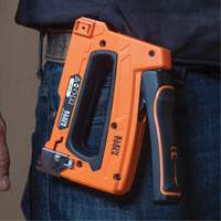 Agrafeuse pour c&acirc;blage libre, Agrafes 5/16"/1/4"/11/32" Absolute Business Supply