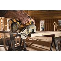 Scie circulaire sans balai Flexvolt Max avec frein &eacute;lectrique (outil seulement), 7-1/4", 60 V Absolute Business Supply