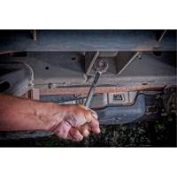 90-Tooth Reversible Ratcheting Wrench, 12 Point, 1/2", Chrome/Polished Finish Absolute Business Supply
