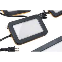 Chaîne de baladeuses DEL, 5 Lumi&egrave;res, 50' lo, Boîtier en Plastique Absolute Business Supply